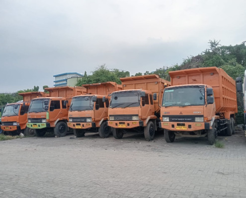 Dump Truck Bekas 220PS HD Tipe ML